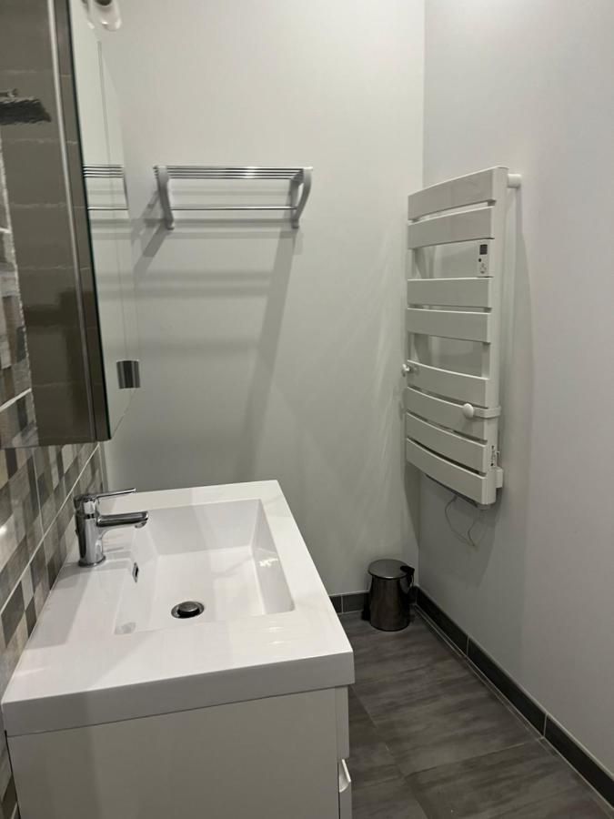 Appartement T4 140 M2 Spacieux Et Calme Pour 8 Personnes Luz-Saint-Sauveur Exteriör bild